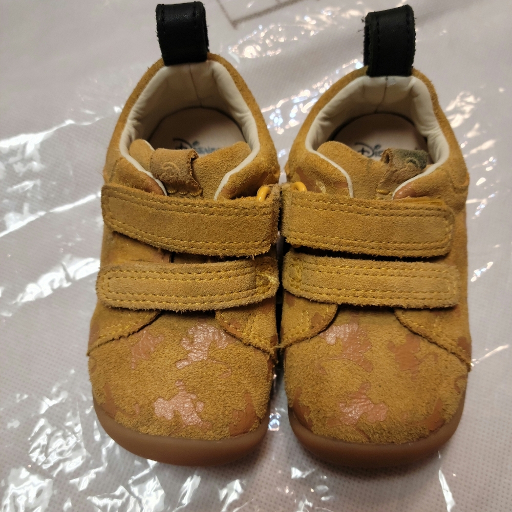 Clarks Disney Lion King Shoes Sz 5